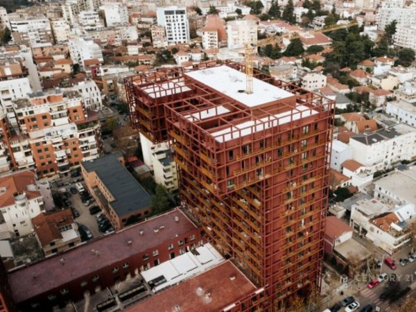 Tirane, shes ambjent biznesi Kati 0, 105 m² 680.000 € (Rruga e Kavajes Tirana, Albania)