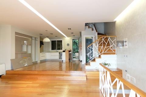 Tirane, shitet Vile 3 Katshe Kati 0, 340 m² 590.000 € 