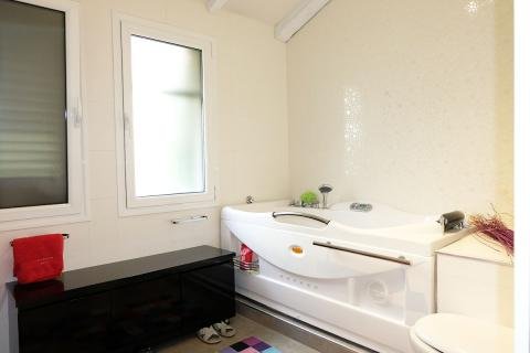 Tirane, shitet Vile 3 Katshe Kati 0, 340 m² 590.000 € 