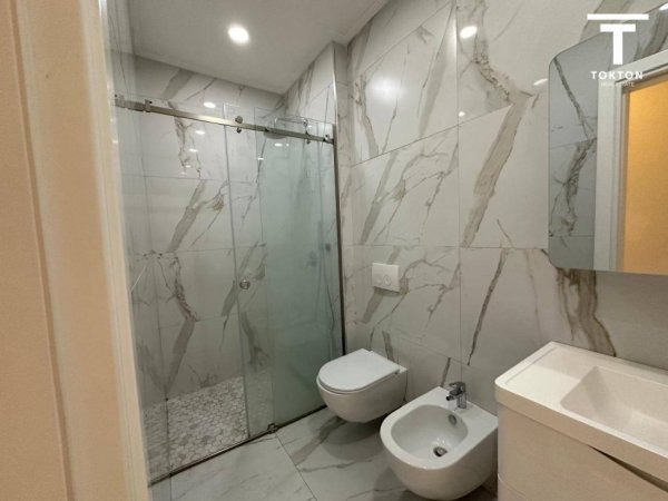 Tirane, shitet apartament 2+1 Kati 3, 100 m² 135.000 € (Rruga e Teleferikut) TT 1053