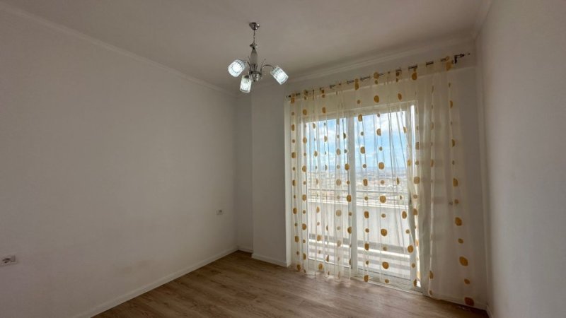 Tirane, shitet apartament 2+1 Kati 2, 83 m² 93.000 € (Fresk)