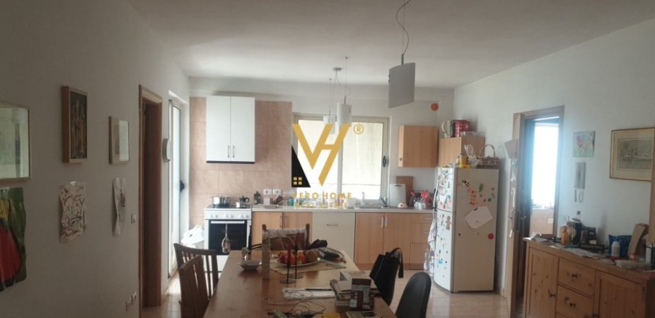 Tirane, jepet me qera apartament 2+1+Ballkon Kati 5, 140 m² 600 € (YZBERISHT)