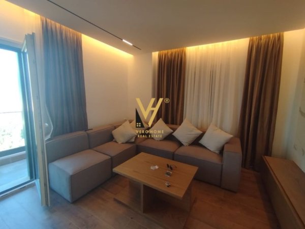 Tirane, jepet me qera apartament 2+1+Ballkon Kati 6, 110 m² 1.300 € (KODRA E DIELLIT)