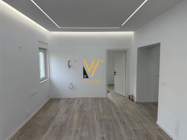 Tirane, jepet me qera apartament 2+1+Ballkon Kati 4, 60 m² 800 € (BLLOKU)