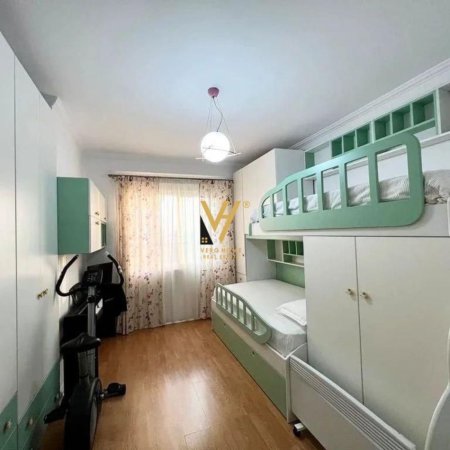 Tirane, jepet me qera apartament Kati 5, 119 m² 500 € (FRESK)