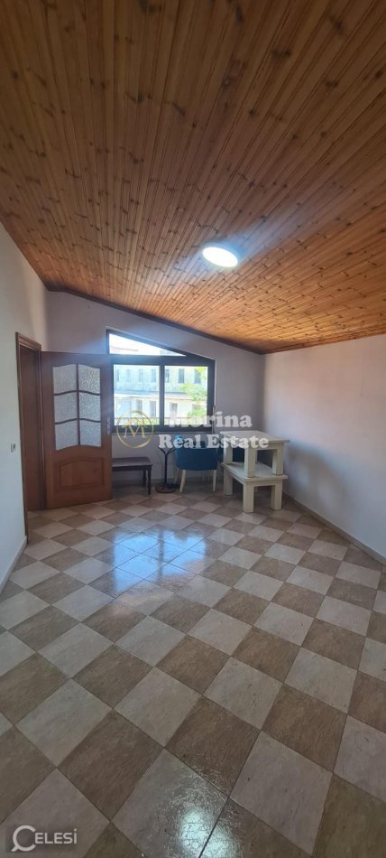 Tirane, jepet me qera Vile 4+1 Kati 1, 260 m² 1.900 € (Rruga Fortuzi)