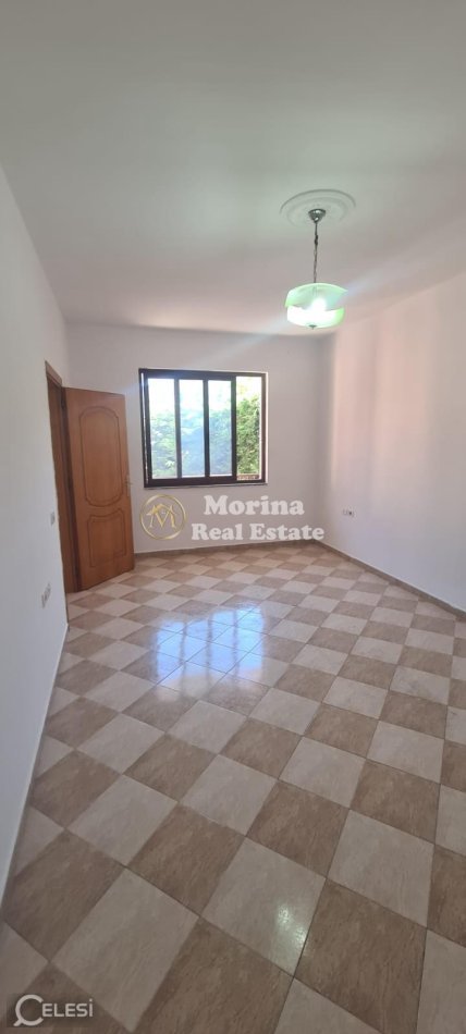 Tirane, jepet me qera Vile 4+1 Kati 1, 260 m² 1.900 € (Rruga Fortuzi)