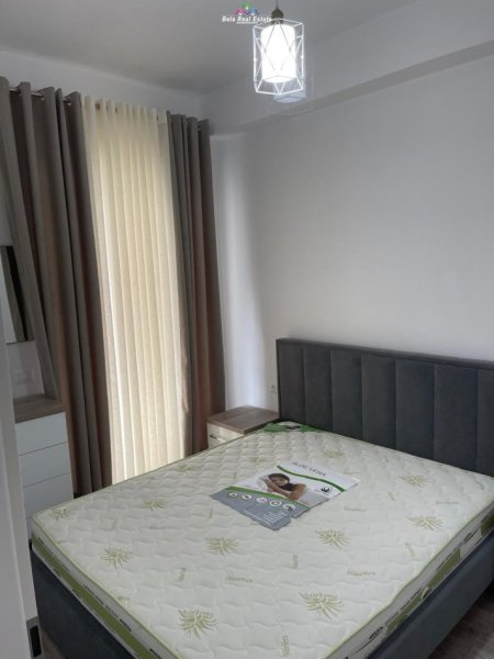 Tirane, shes apartament 1+1+Ballkon Kati 3, 60 m² 98.000 € (ali demi)