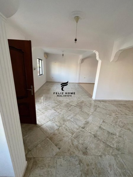 Tirane, shitet apartament 3+1+Ballkon , 150 m² 225.000 € (SELITE)