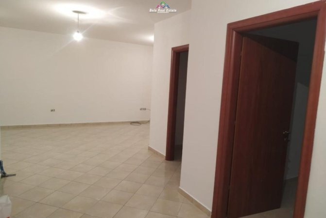 Tirane, shes apartament 2+1 Kati 6, 120 m² 160.000 € (YZBERISHT)