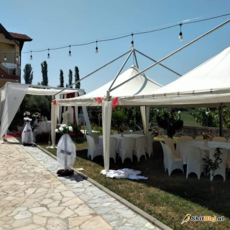 ofroj Tenda tavolina karrige me qera 10 €