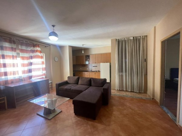 Shitet apartament 1+1 150.000 € (Rruga e Elbasanit)