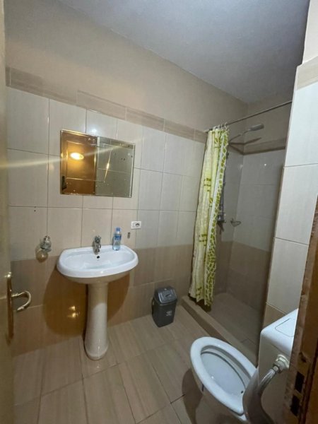 Shitet apartament 1+1 150.000 € (Rruga e Elbasanit)