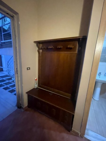 Shitet apartament 1+1 150.000 € (Rruga e Elbasanit)