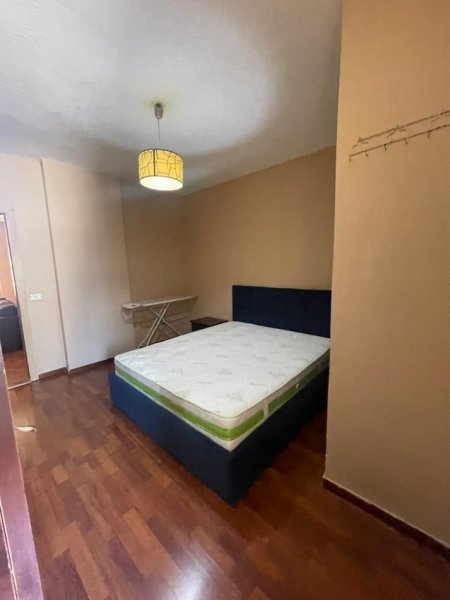 Shitet apartament 1+1 150.000 € (Rruga e Elbasanit)