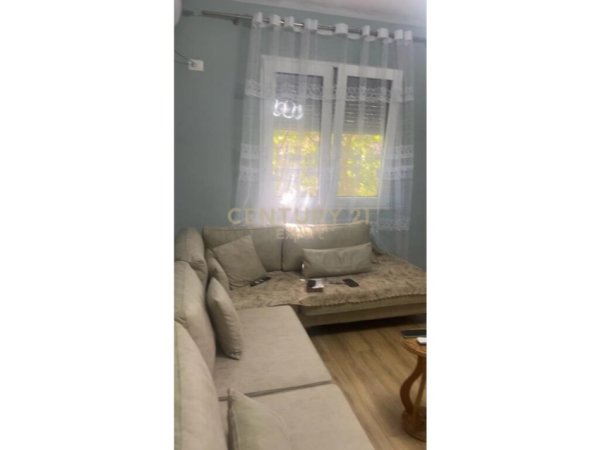 Tirane, shitet apartament 4+1 , 104 m² 175.000 € 