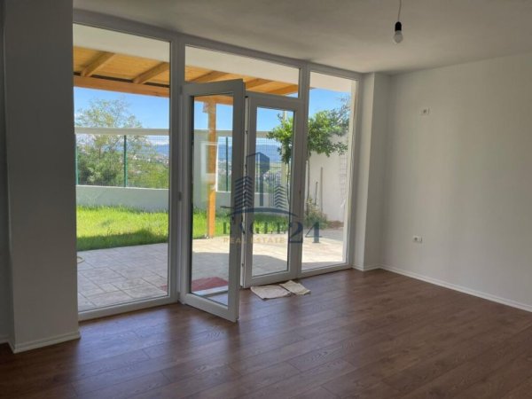 Tirane, shes apartament 3+1+Ballkon Kati 0, 138 m² 220.000 € (FRESK,LINZE)