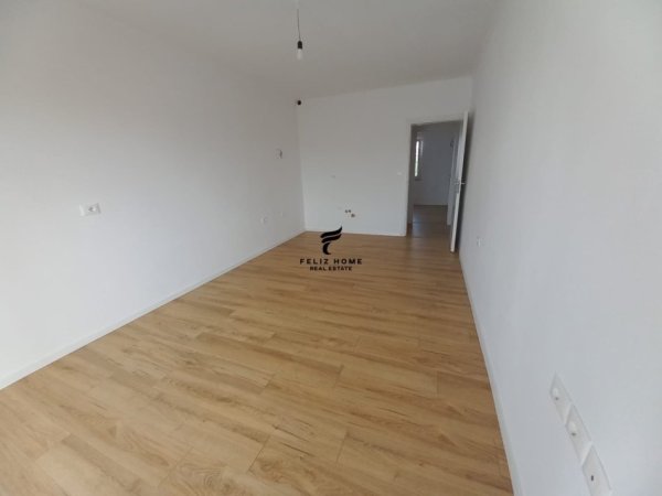Tirane, shitet apartament 1+1+Ballkon Kati 5, 53 m² 79.000 € (RRUGA KONGRESI MANASTIRIT)