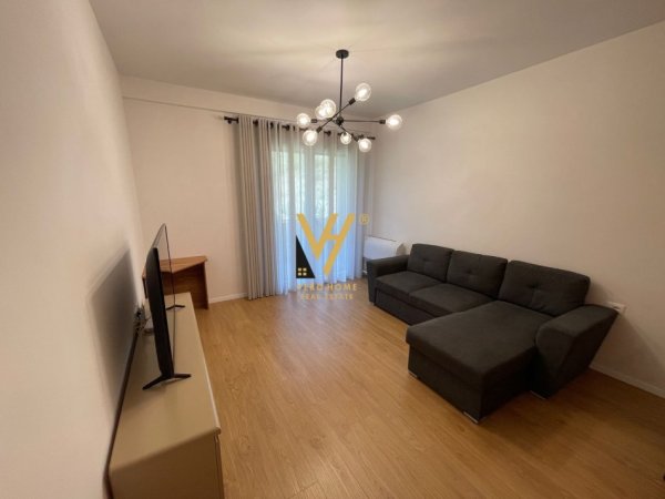Tirane, jepet me qera apartament 2+1+Ballkon Kati 1, 90 m² 900 € (TEG)
