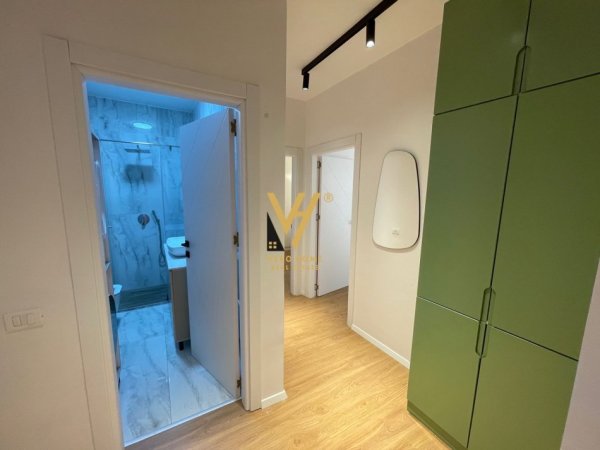Tirane, jepet me qera apartament 2+1+Ballkon Kati 1, 90 m² 900 € (TEG)