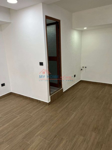 Tirane, shitet dyqan Kati 0, 175.000 € 