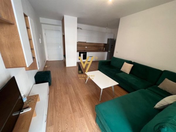 Tirane, jepet me qera apartament 2+1+Ballkon Kati 6, 90 m² 600 € (DON BOSKO)