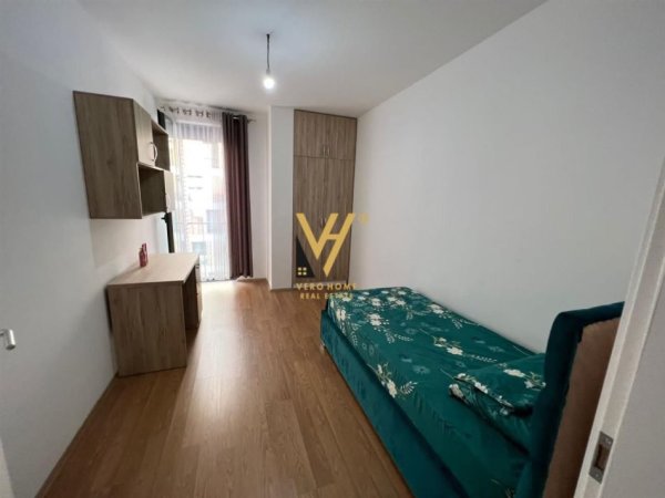 Tirane, jepet me qera apartament 2+1+Ballkon Kati 6, 90 m² 600 € (DON BOSKO)