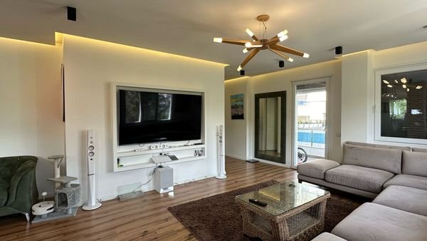 Tirane, shitet apartament 3+1 , 220 m² (Kopshti Zoologjik)