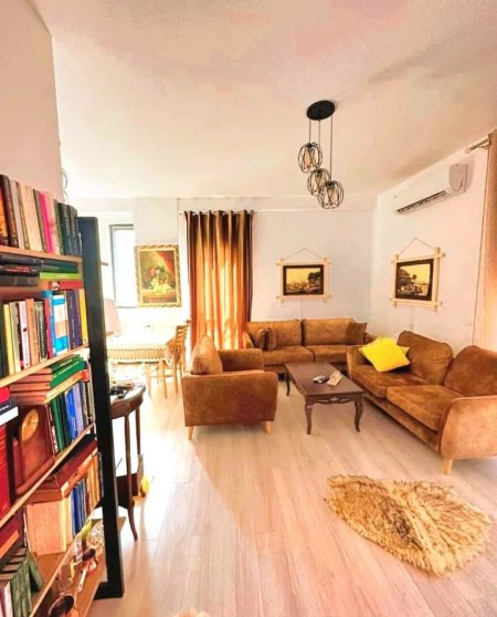 Tirane, shitet apartament 2+1 , 105 m² (5 Maji)