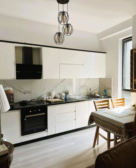 Tirane, shitet apartament 2+1 , 105 m² (5 Maji)
