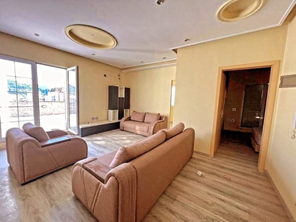 Tirane, shitet apartament 2+1 , 80 m² 120.000 € (Spitali Amerikan 3)