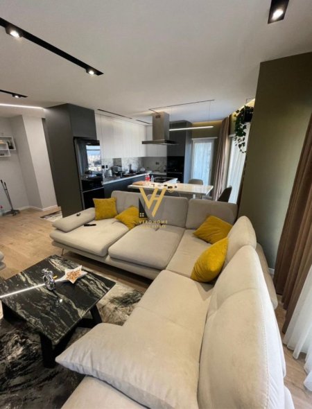 Tirane, jepet me qera apartament 3+1+Ballkon Kati 3, 140 m² 1.200 € (KODRA E DIELLIT 2)