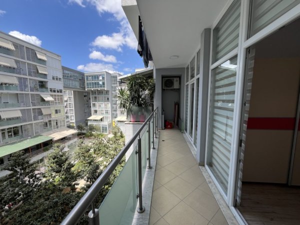 Tirane, shitet apartament , 