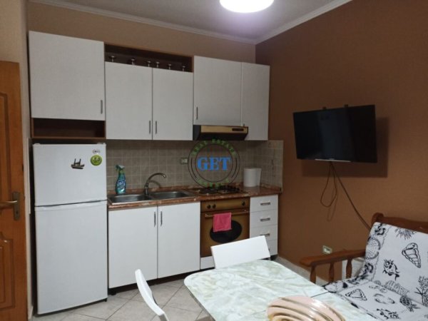 Durres, jepet me qera apartament 1+1+Ballkon Kati 1, 72 m² 270 € (Shkembi i Kavajes)
