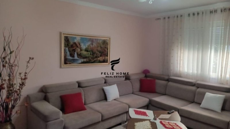 Tirane, shitet apartament 1+1 Kati 2, 53 m² 80.000 € (VARRI BAMIT)