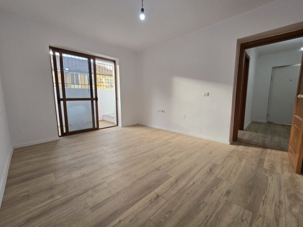 Tirane, shitet apartament 2+1+Aneks+Ballkon Kati 1, 80 m² 138.000 € (Fusha Ali Dem)