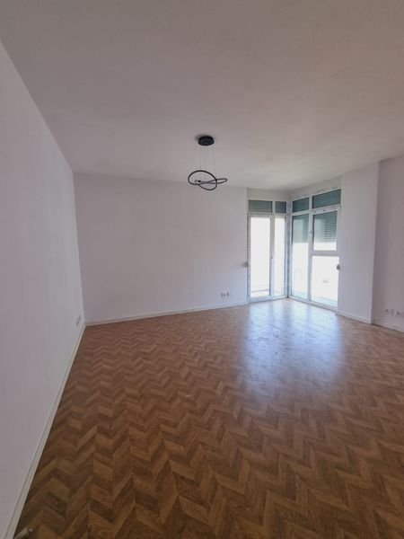 Tirane, shitet apartament 2+1 , 100 m² 172.000 € (Kopshti Botanik)