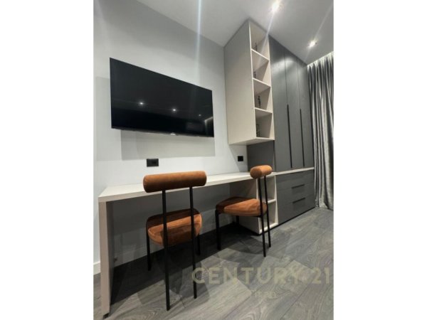 Tirane, shitet apartament 1+1 Kati 2, 47 m² 178.000 € (BLLOK)