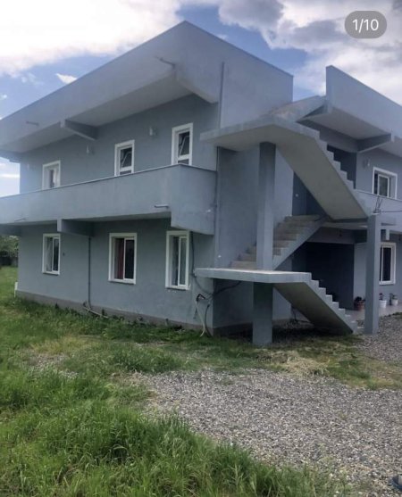 Tirane, Shitet Shtepi 2-Kate, 260 m² 219.000 Euro