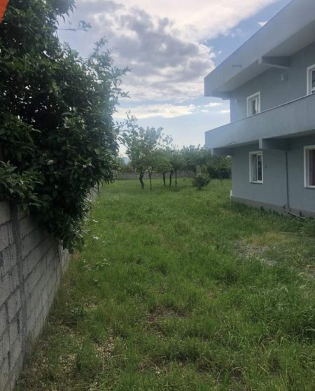 Tirane, Shitet Shtepi 2-Kate, 260 m² 219.000 Euro
