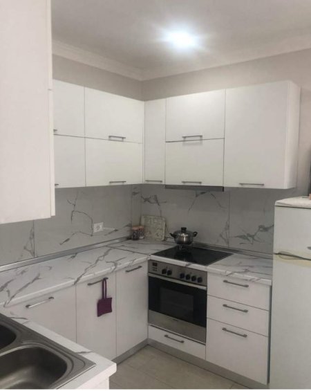 Tirane, Shitet Shtepi 2-Kate, 260 m² 219.000 Euro