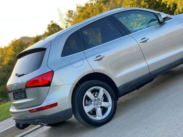 shes Audi AUDI Q5 - 3.0 NAFTE - AUTOMAT - 2013
