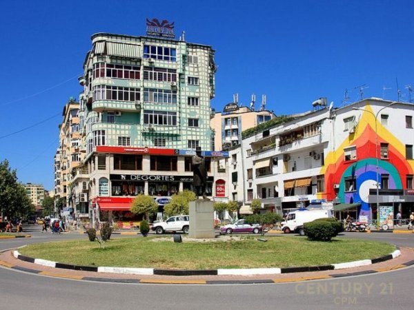 Tirane, shitet ambjent biznesi Kati 0, 17 m² 135.000 € (SHESHI WILLSON)
