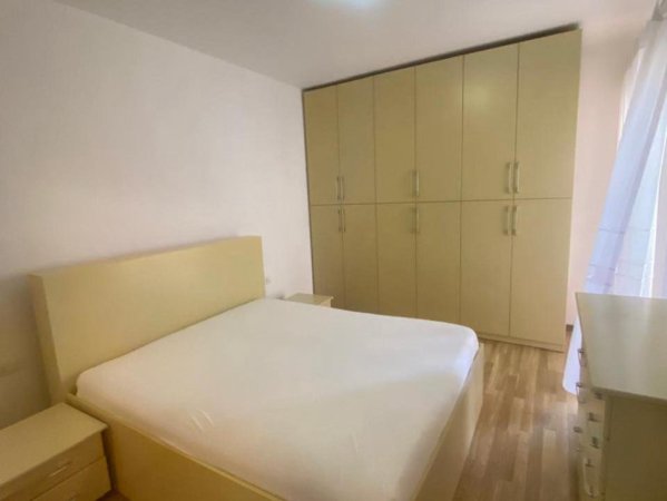 Tirane, jepet me qera apartament+verande | Penthouse 3+1+Aneks+Ballkon Kati 5, 150 m² 1.200 € (Peti)
