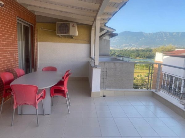 Tirane, jepet me qera apartament+verande | Penthouse 3+1+Aneks+Ballkon Kati 5, 150 m² 1.200 € (Peti)
