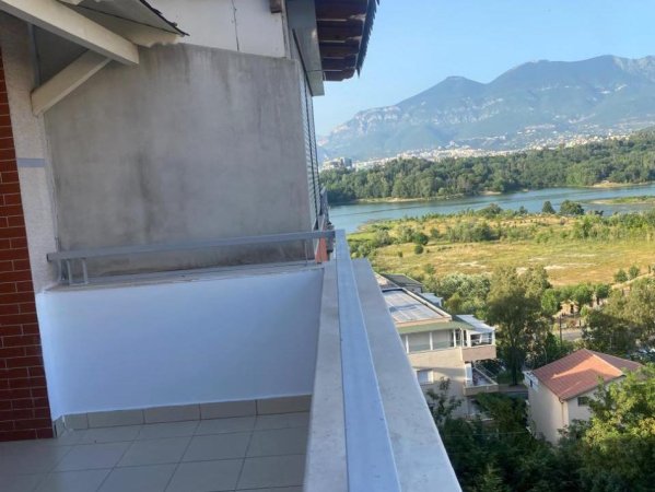 Tirane, jepet me qera apartament+verande | Penthouse 3+1+Aneks+Ballkon Kati 5, 150 m² 1.200 € (Peti)
