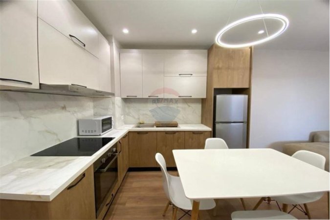 Tirane, shitet apartament 2+1 , 87 m² 180.000 € (Rruga e Kavajës - Globe)