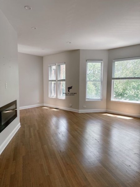 Tirane, shitet apartament 2+1+Ballkon Kati 2, 98 m² 165.000 € (KOMUNA E PARISIT)