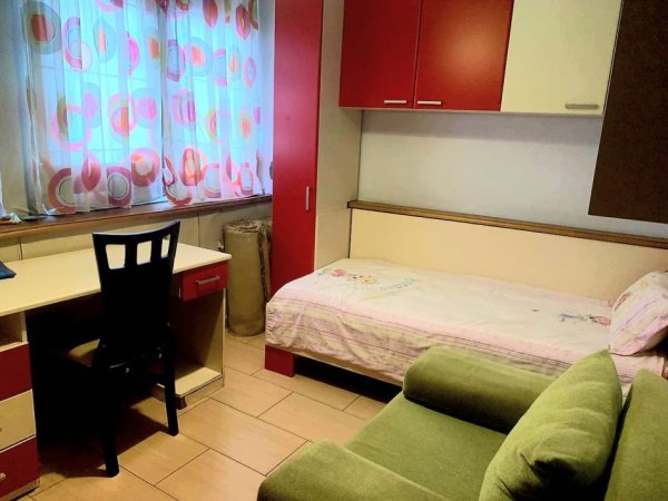 Tirane, jepet me qera apartament 2+1 Kati 13,  600 € (Ish-ekspozita)