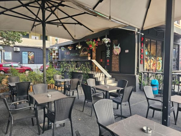 Tirane, shitet lokal Kati 0, 70 m² 35.000 € (Asim Vokshi)